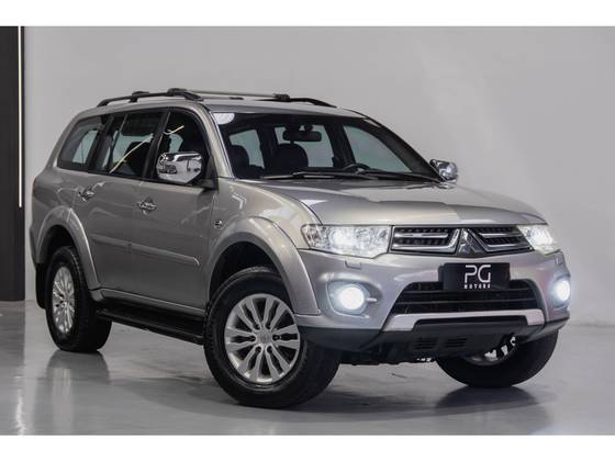 MITSUBISHI PAJERO DAKAR 3.5 HPE 7 LUGARES 4X4 V6 24V FLEX 4P AUTOMÁTICO
